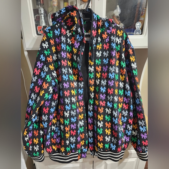 Genuine Merchandise Yankees jacket - Picture 2 of 4